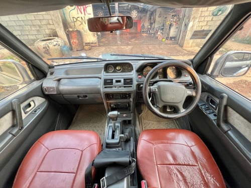 Pajero 96 ឡានស្អាតអត់បុក​