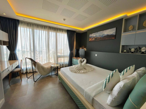 Penthouses for rent in Phnom Penh 4 Bedroom 5 Bathroom available is 587.9sqm Rental fee 18,000 usd