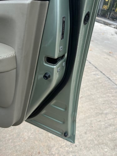 Prius 2006 Half Full លក់សម្រាប់អ្នកជិះផ្ទាល់ ( 2AQ-XXXX )
