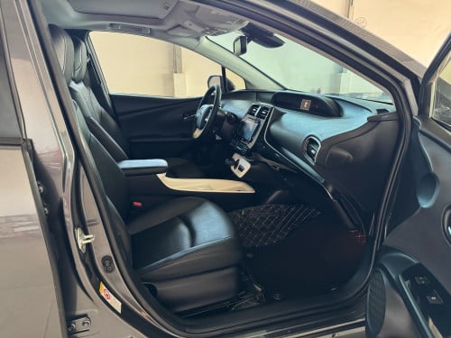 Prius 2016 Option4 Advanced