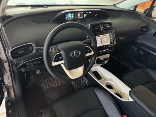 Prius 2016 Option4 Advanced