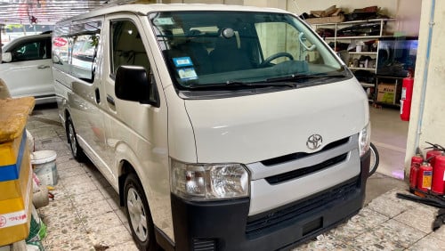 Toyota Hiace 2018 Original company car Urgent sale!!!