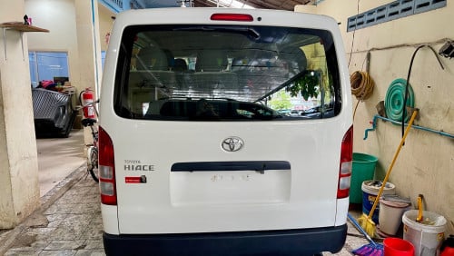 Toyota Hiace 2018 Original company car Urgent sale!!!