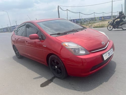 Toyota Prius 08 ពណ៍ក្រហម ឡានស្អាត អត់មានបុកប៉ះ ច្រេះកាត់តស្ងោរដូរពណ៍ទេលក់