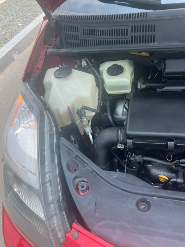Toyota Prius 08 ពណ៍ក្រហម ឡានស្អាត អត់មានបុកប៉ះ ច្រេះកាត់តស្ងោរដូរពណ៍ទេលក់