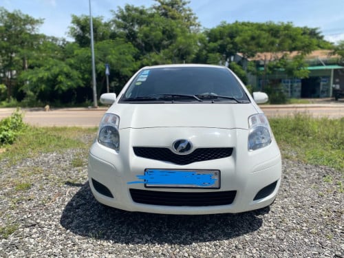 VITZ 010 full Option, smart key, ពោង8គ្រាប់, មានកាមេរ៉ាក្រោយ