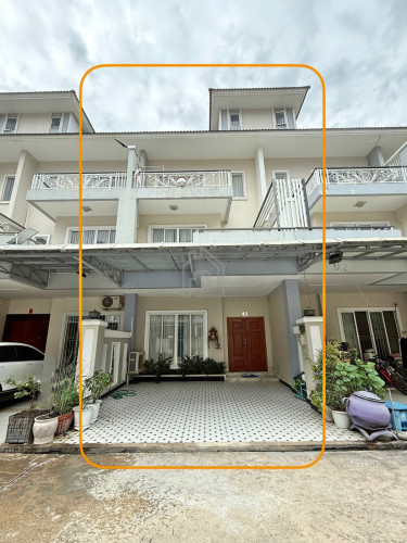 Western House 4 Bedrooms for RENT near Northbridge International School Cambodia (NISC)