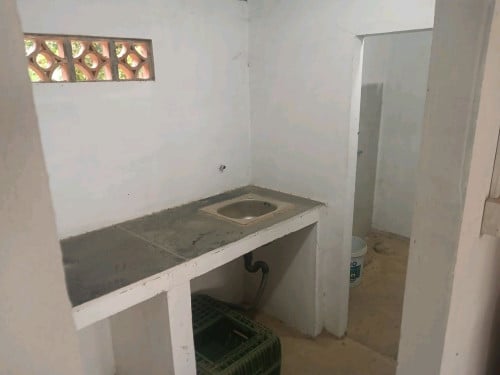 ឃ្លាំងជួលឬលក់(ប្លង់រឹង)