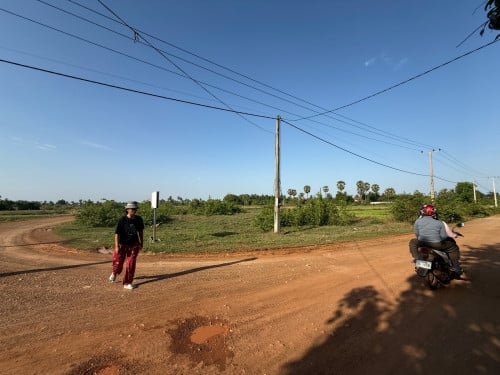 ដីកែងលក់បន្ទាន់លុយ ជិតរោងចក្រ
