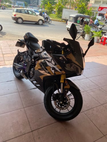 ម៉ូតូលក់