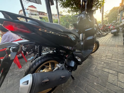 ម៉ូតូស្អាត