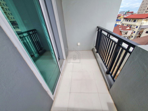 (130sqm) Spacious 2 Bedrooms Apartment for RENT near Russian Market