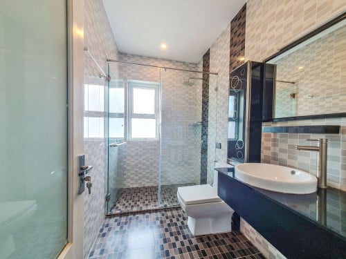(130sqm) Spacious 2 Bedrooms Apartment for RENT near Russian Market
