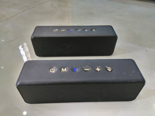 ស្ពីខើរ 2 តម្លៃ 9 ដុល្លារ (Baseus V1 Bluetooth Speaker) 2 Speakers