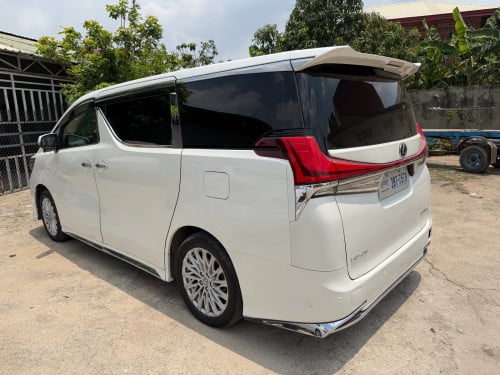 លក់ Alphard  2016 V4ឡើង LM សាំងសុទ្ធ