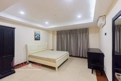 【日本語も対応可能】BKK1 area | Modern style 15 bedrooms villa for rent | Swimming Pool