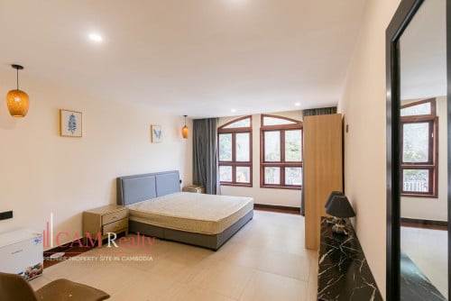 【日本語も対応可能】BKK1 area | Modern style 15 bedrooms villa for rent | Swimming Pool