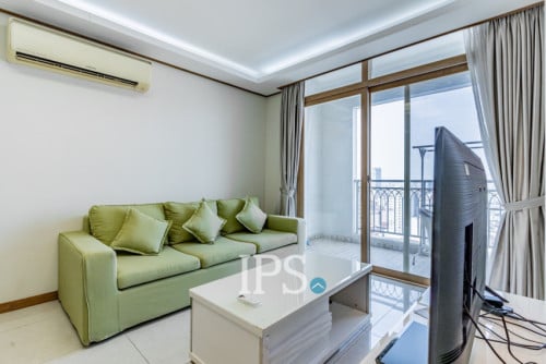 #FORSALE Luxury 1-Bedroom Condo -📍De Castle Royal, BKK1, Phnom Penh