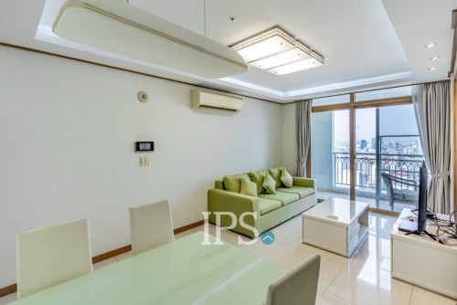 #FORSALE Luxury 1-Bedroom Condo -📍De Castle Royal, BKK1, Phnom Penh