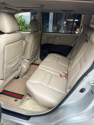 លក់ Highlander 2003 limited ប៉ុង១ ឡានស្អាត ថ្នាំស៊ីន 90%