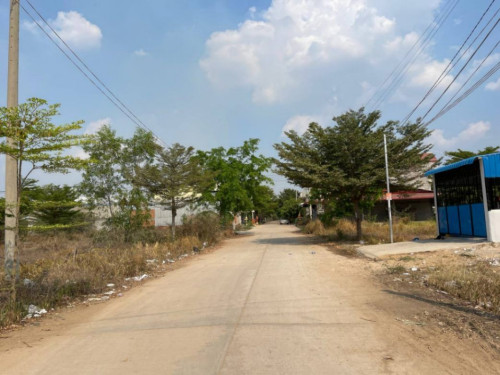 ๐ฆHouse Available for Urgent Sale at a Special Price (Negotiable).