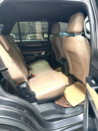 98% Original 2023 Ford Everest Titamiun Full 2.0L Diesel ជាង3មឺនkm
