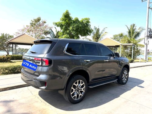 98% Original 2023 Ford Everest Titamiun Full 2.0L Diesel ជាង3មឺនkm