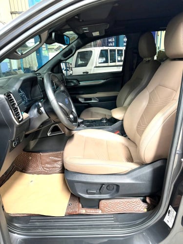 98% Original 2023 Ford Everest Titamiun Full 2.0L Diesel ជាង3មឺនkm
