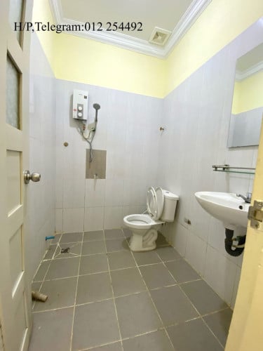 Affordable Elevator Studio for Rent