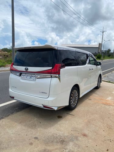 Alphard 016 Up LM ធានាឡានស្អាត
