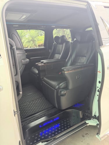 Alphard 016 Up LM ធានាឡានស្អាត