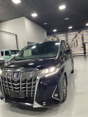 Alphard 2022
