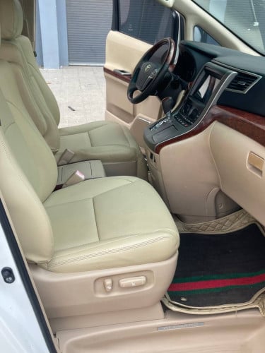 Alphard កៅអីVIP