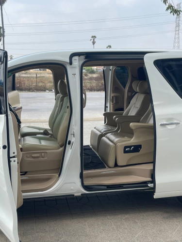 Alphard កៅអីVIP