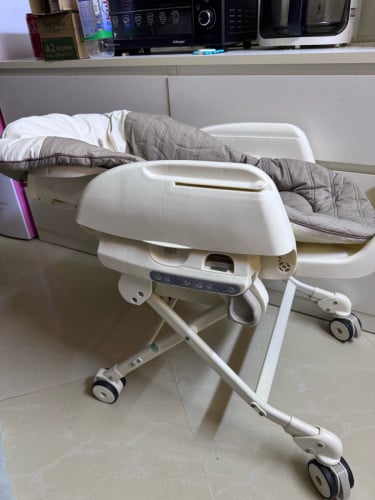 Combi baby swing auto / manual have music 110v