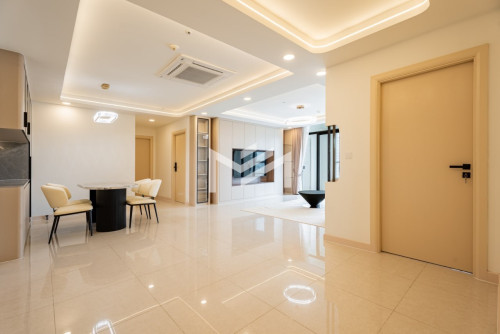 Condo De Castle Royal BKK1 unit 3Bedroom for rent
