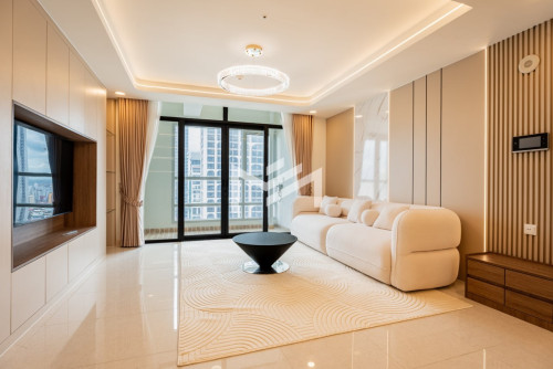 Condo De Castle Royal BKK1 unit 3Bedroom for rent