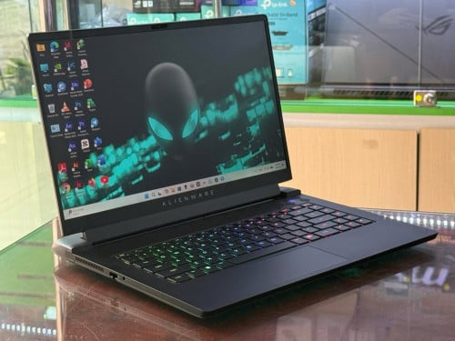 Dell Alienware m15 R6 / Core i7-11800H 2.3GHz / Ram 16GB /512GB /RTX 3060 6GB /15.6” 165Hz