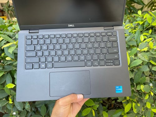 Dell Latitude 7420 i5 ជំនាន់ទី11 មួយទឹកស្អាត (Grade A)
