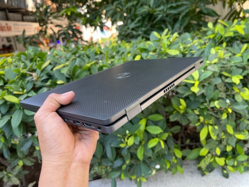 Dell Latitude 7420 i5 ជំនាន់ទី11 មួយទឹកស្អាត (Grade A)