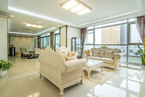 DUPLEX 4 Bedroom Penthouse for Rent in BKK1