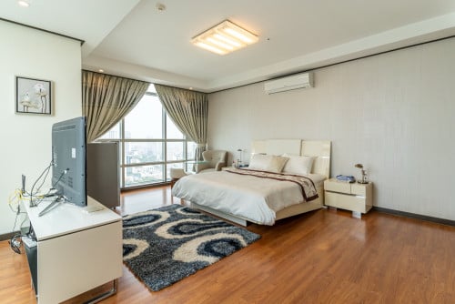 DUPLEX 4 Bedroom Penthouse for Rent in BKK1