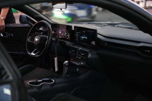 FORD MUSTANG 2024 full option ក្រដាសពន្ធ