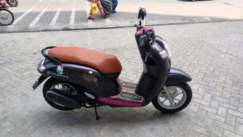 Honda Scoopyi