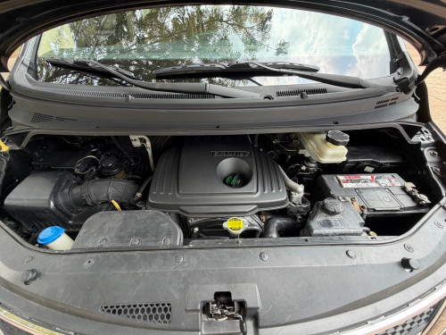 Hyundai Starex 09 HVX full option