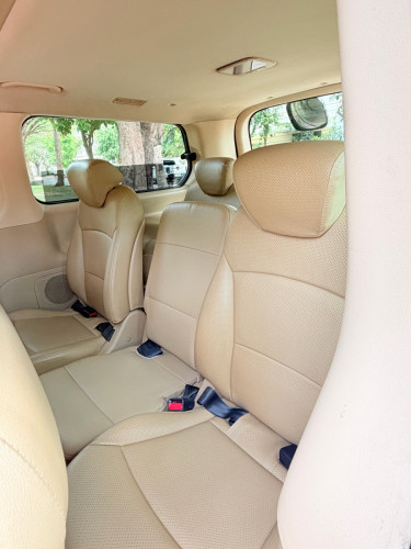 Hyundai Starex 09 HVX full option