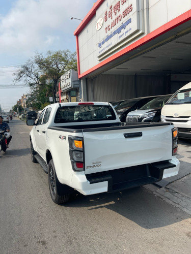 Isuzu