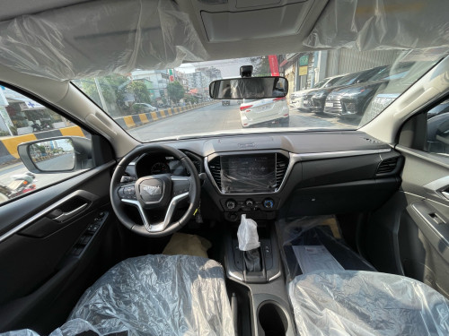 Isuzu