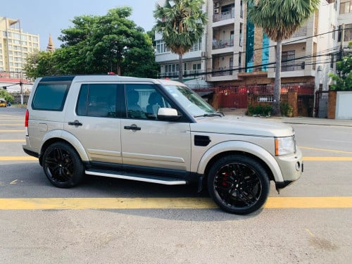 LAND ROVER DISCOVERY4(បង់រំលស់)