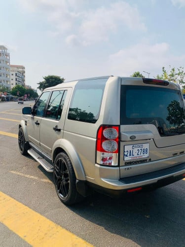 LAND ROVER DISCOVERY4(បង់រំលស់)